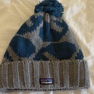 Patagonia Gray and Blue Knit Pom-Pom Beanie